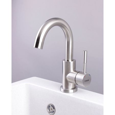 Смеситель для кухни Ledeme L1098-3 с поворотным изливом
