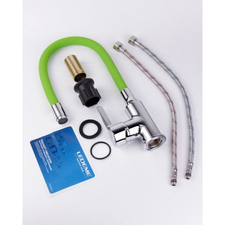 Смеситель для кухни Ledeme Rainbow L4898-5 с гибким изливом зеленый