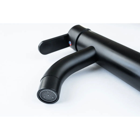 Смеситель для умывальника Fashun P1004-7 из ABS пластика чёрный