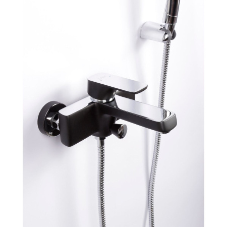 Смеситель для ванны DK Berlin Technische DA1433215 короткий излив черный-хром