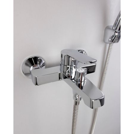 Смеситель для ванны RUSH Balearic BA3935-44 с коротким изливом хром