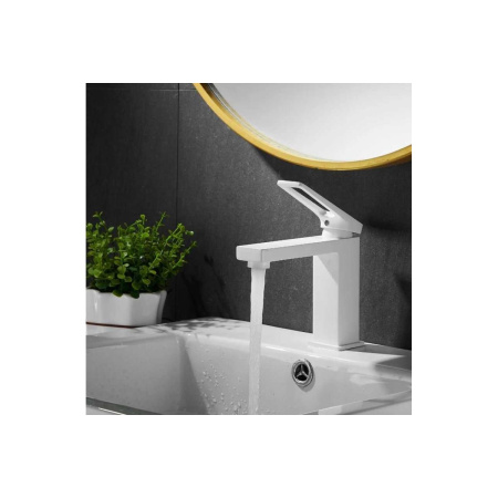 Смеситель для раковины Shevanik S6801C белый