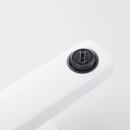 Смеситель для раковины Shevanik S9901C белый