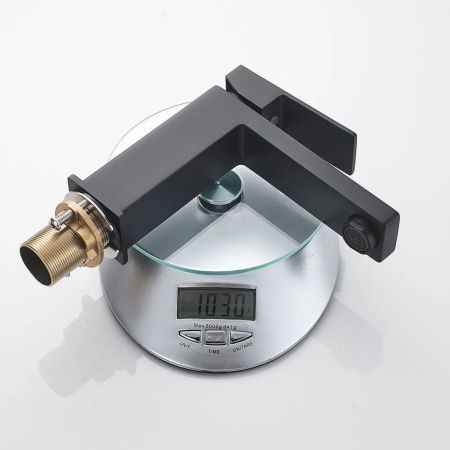 Смеситель для раковины Shevanik S9601H черный