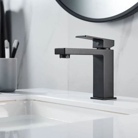 Смеситель для раковины Shevanik S9601H черный