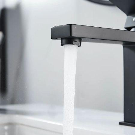 Смеситель для раковины Shevanik S9601H черный