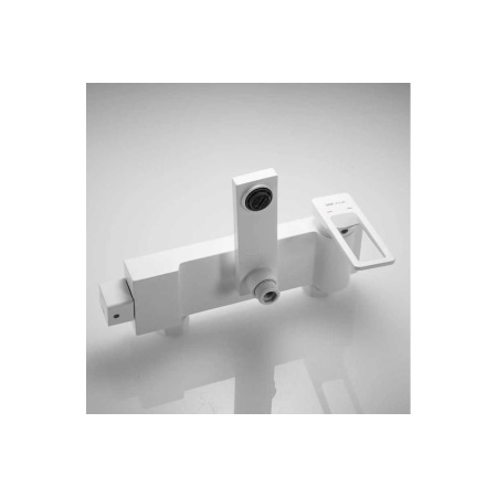 Душевая система Shevanik S6836C белая