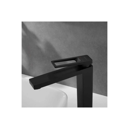 Смеситель для раковины Shevanik S6811C черный