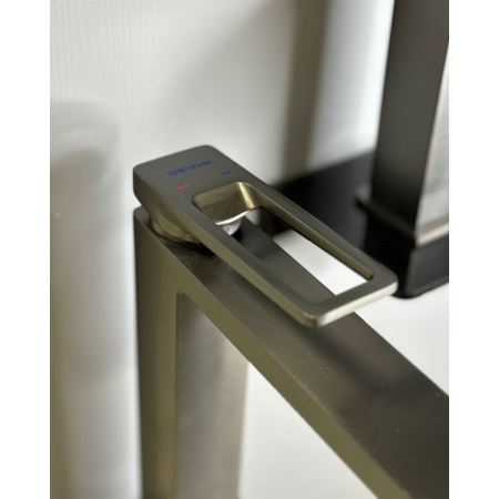 Смеситель для раковины Shevanik S6811T оружейная сталь