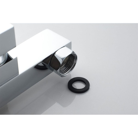 Смеситель для ванны Knotlor Stable KN-22  коротким изливом, хром