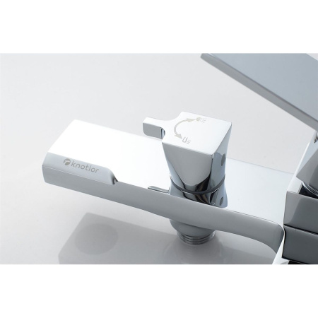 Смеситель для ванны Knotlor Stable KN-22  коротким изливом, хром