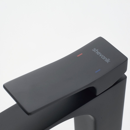 Смеситель для раковины Shevanik S6101H черный