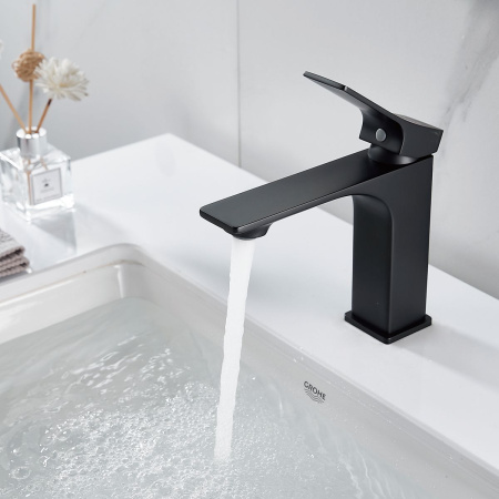 Смеситель для раковины Shevanik S6101H черный