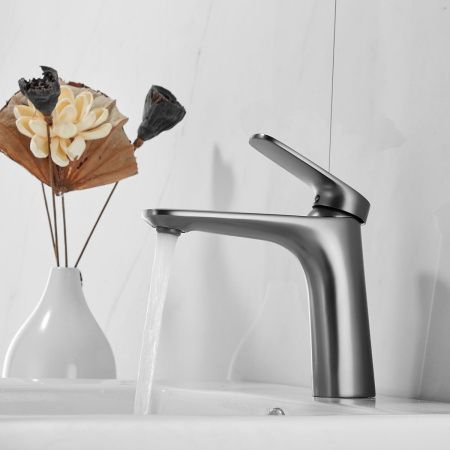 Смеситель для раковины Shevanik S8501T оружейная сталь