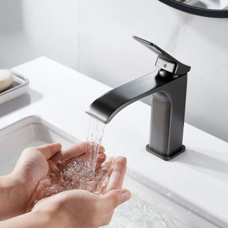 Смеситель для раковины Shevanik S4001T оружейная сталь