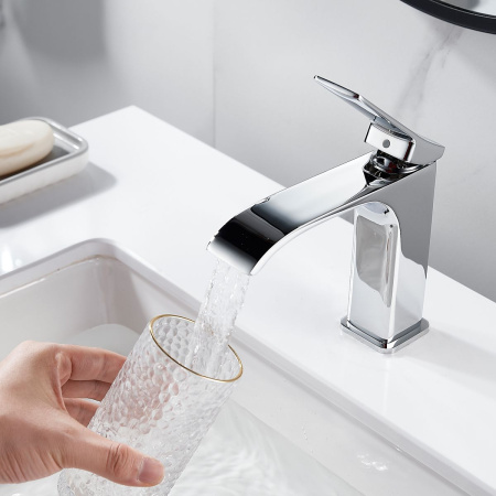 Смеситель для раковины Shevanik S4001 хром