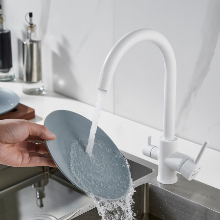 Смеситель для кухни Shevanik S128C с подключением фильтра питьевой воды, белый