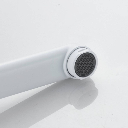 Смеситель для ванны Shevanik S9902C белый