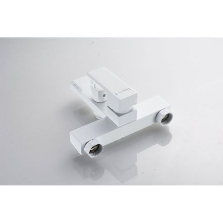 Смеситель для ванны Knotlor Stable KN-22/WY с коротким изливом, белый матовый