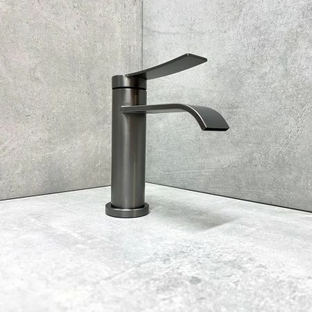 Смеситель для раковины BELZ B10812-3 оружейная сталь