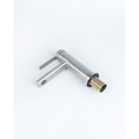 Смеситель для раковины BELZ B10813-1 сатин