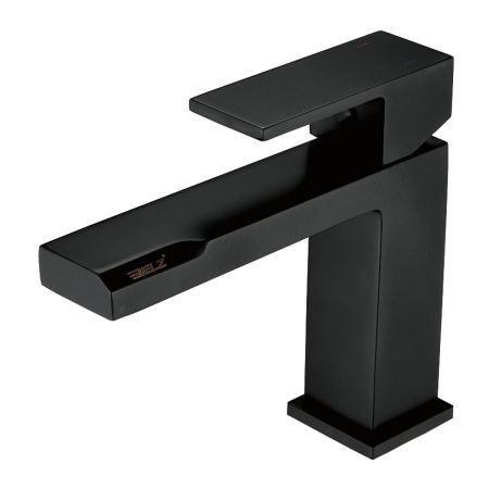 Смеситель для раковины BELZ B10613-7 черный