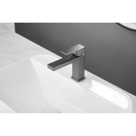 Смеситель для раковины BELZ B10672-3 оружейная сталь, Серия B672, , BELZ