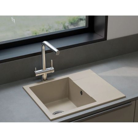 Мойка для кухни врезная SimGran Q-17 бежевая из кварцистик, 56.7*46 см без сифона