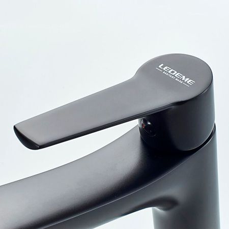 Смеситель для раковины LEDEME L1069B, черный