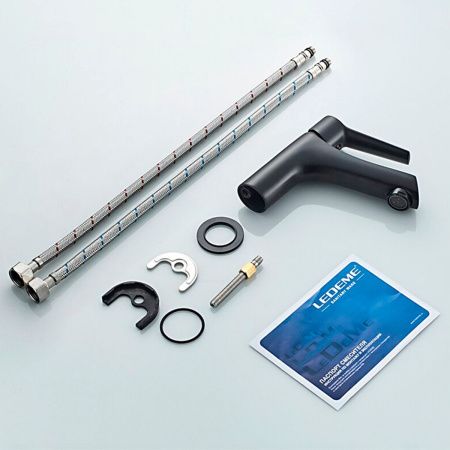 Смеситель для раковины LEDEME L1069B, черный